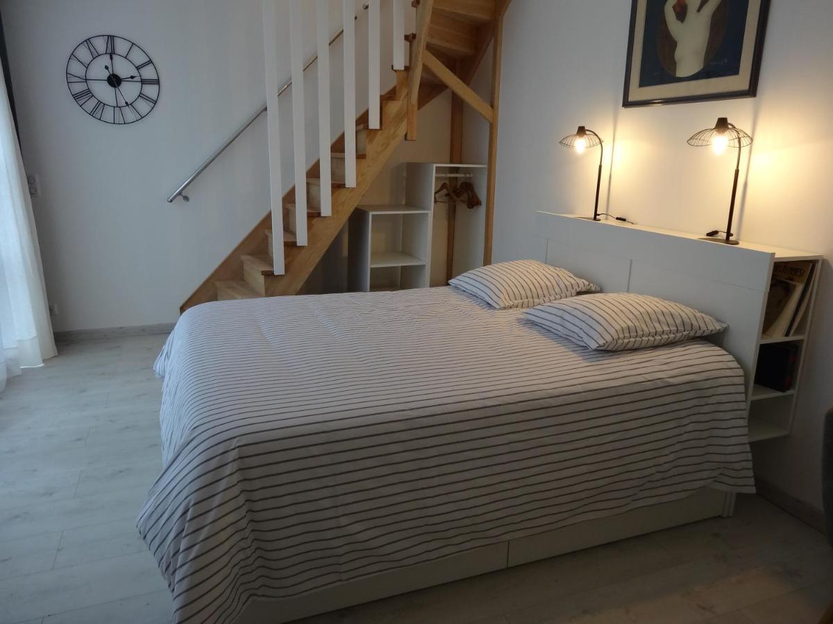 Les Petites Tuileries Bed & Breakfast Bray-sur-Seine Exterior photo